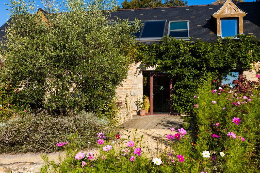 Bed And Breakfast La Fontaine Blanche Melgven Екстер'єр фото