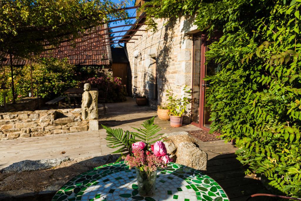 Bed And Breakfast La Fontaine Blanche Melgven Екстер'єр фото